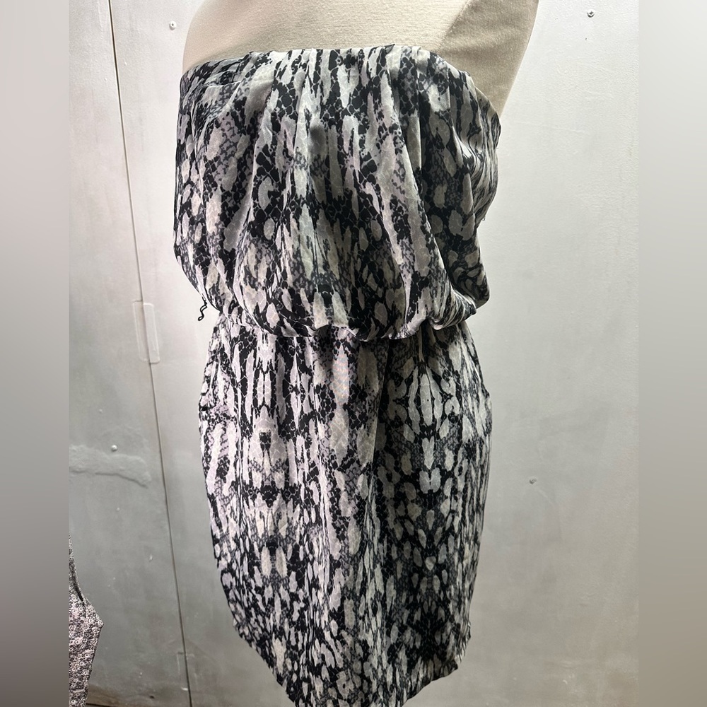City Triangles women’s strapless fully lined dress size M